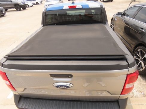 Used 2023 Ford Maverick XL FWD image 11