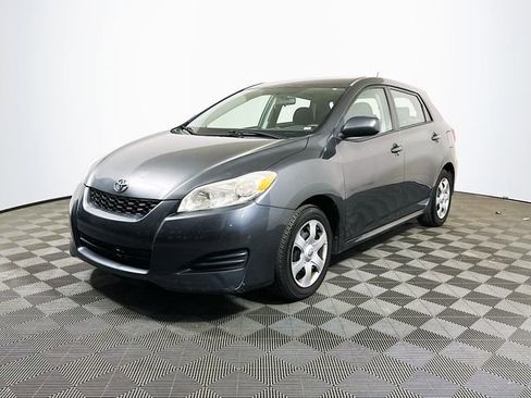 Used 2010 Toyota Matrix image 4