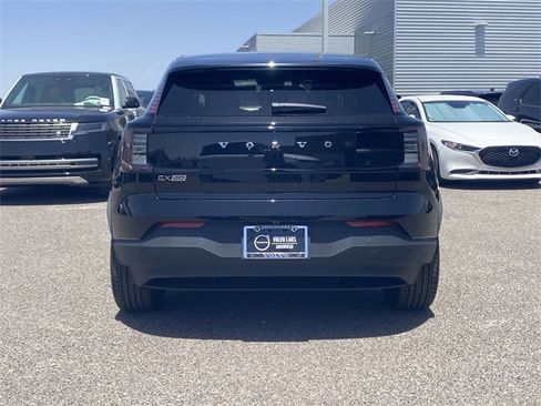 New 2025 Volvo EX30 Plus w/ Protection Package Premier image 8