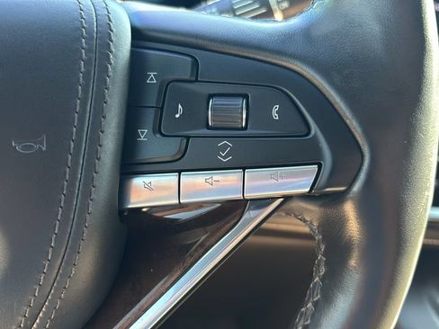 Used 2024 Cadillac Escalade Sport Platinum w/ LPO, ONYX Package AWD/4WD image 21