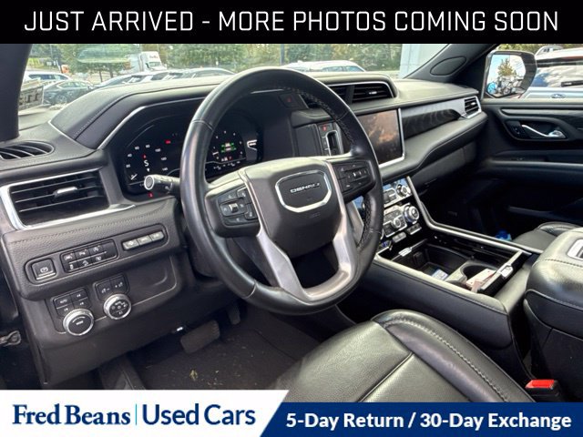 Used 2023 GMC Yukon XL Denali AWD/4WD image 17