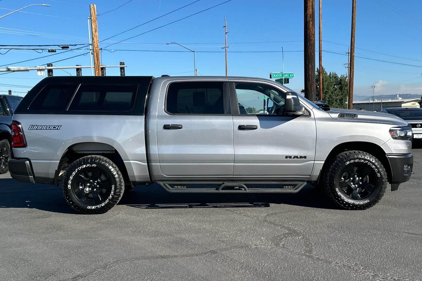 Used 2025 RAM 1500 Warlock AWD/4WD image 3