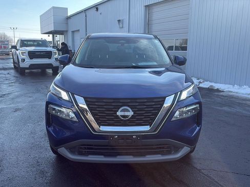 Used 2023 Nissan Rogue SV image 8