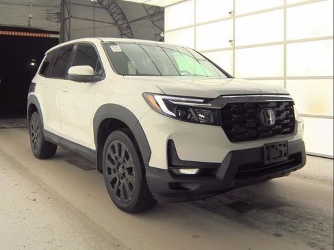 Used 2023 Honda Passport EX-L image 7