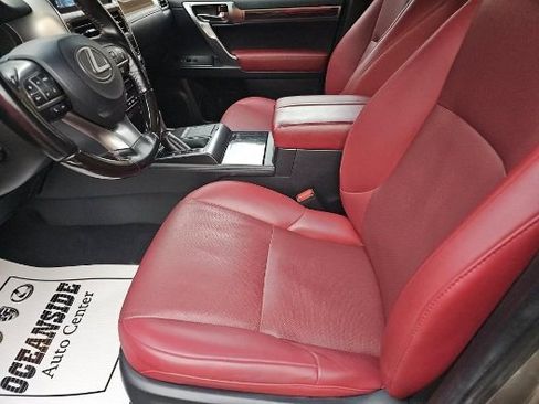 Used 2022 Lexus GX 460 Premium w/ Premium Plus Package image 3