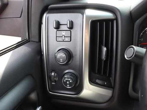 Used 2018 Chevrolet Silverado 1500 LT w/ All Star Edition AWD/4WD image 8
