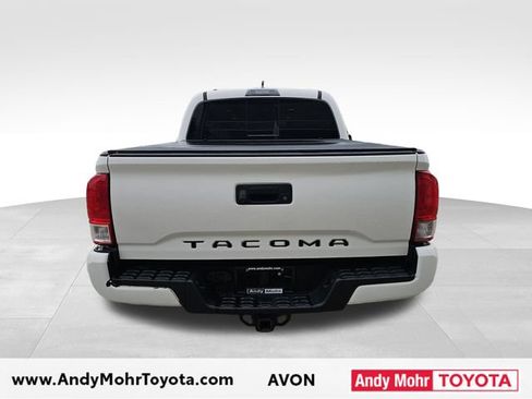 Used 2017 Toyota Tacoma TRD Sport w/ Tow Package (A/T) AWD/4WD image 6