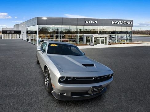 Used 2022 Dodge Challenger R/T w/ Plus Package RWD image 9