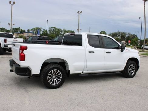 Used 2022 Chevrolet Silverado 1500 W/T w/ Z71 Off-Road Package AWD/4WD image 12