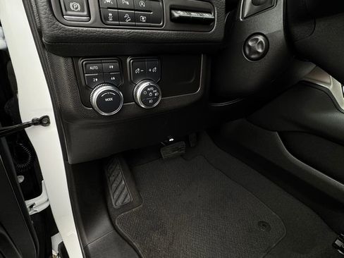 Used 2024 GMC Yukon Denali image 53