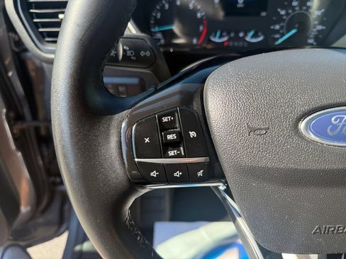 Used 2022 Ford Escape SE w/ Cold Weather Package AWD/4WD image 31