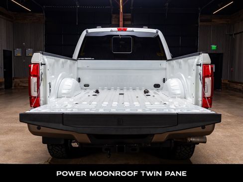 Used 2022 Ford F250 King Ranch w/ King Ranch Ultimate Package AWD/4WD image 8