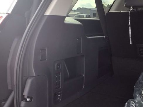 New 2025 Ford Expedition Max Active image 9