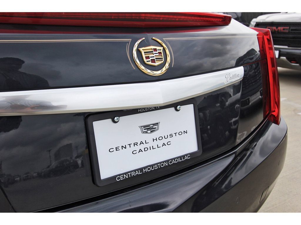 Used 2014 Cadillac XTS Luxury w/ Driver Awareness Package FWD image 28