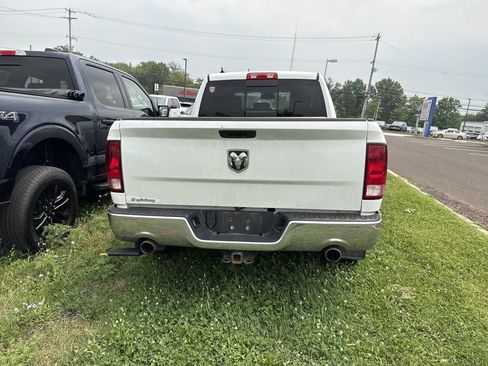 Used 2018 RAM 1500 SLT AWD/4WD image 7