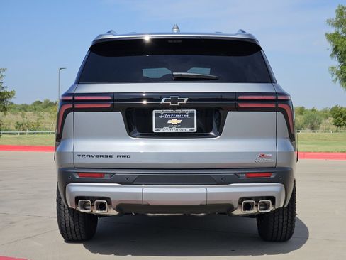 New 2027 Chevrolet Traverse Z71 w/ Driver Confidence Package AWD/4WD image 8