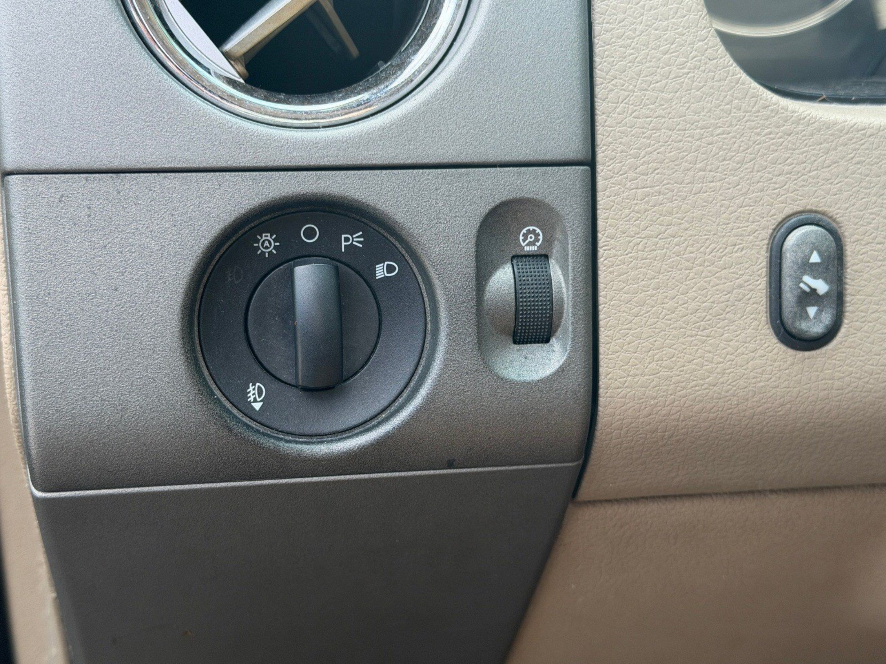 Used 2008 Ford F150 XLT RWD image 14