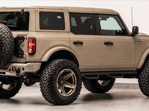 Used 2025 Ford Bronco 4-Door AWD/4WD image 7