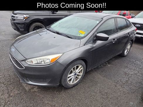 Used 2018 Ford Focus SE image 1