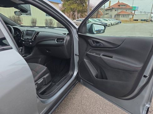 Used 2023 Chevrolet Equinox RS w/ LPO, Floor Liner Package image 45