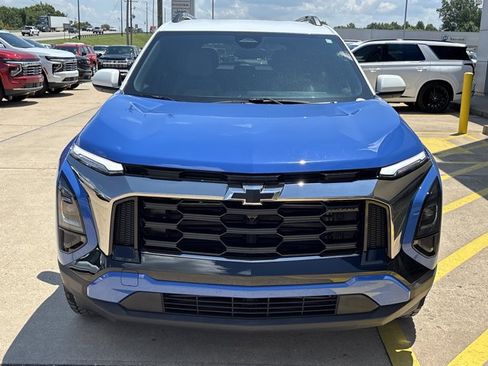 Used 2025 Chevrolet Equinox ACTIV FWD image 12