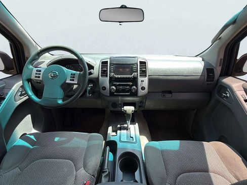 Used 2018 Nissan Frontier SV RWD image 16