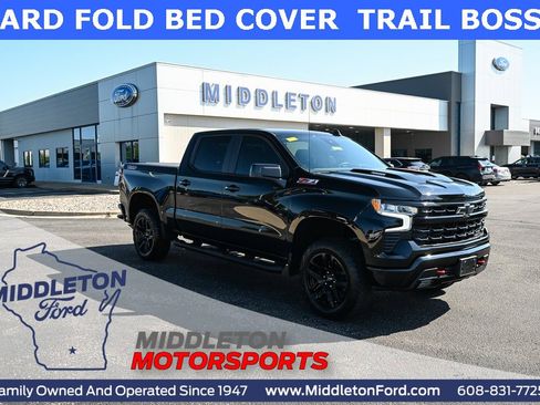 Used 2024 Chevrolet Silverado 1500 LT Trail Boss w/ Protection Package image 1