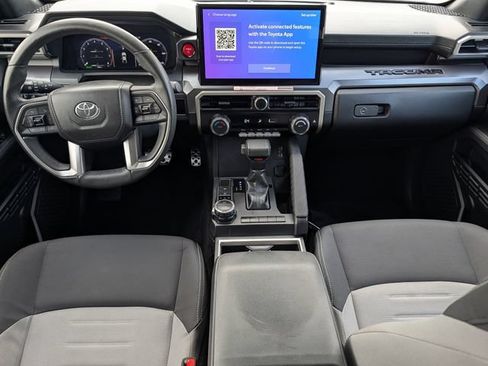 Used 2025 Toyota Tacoma TRD Sport AWD/4WD image 12