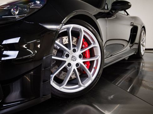 Certified 2022 Porsche 718 Boxster Spyder RWD image 12