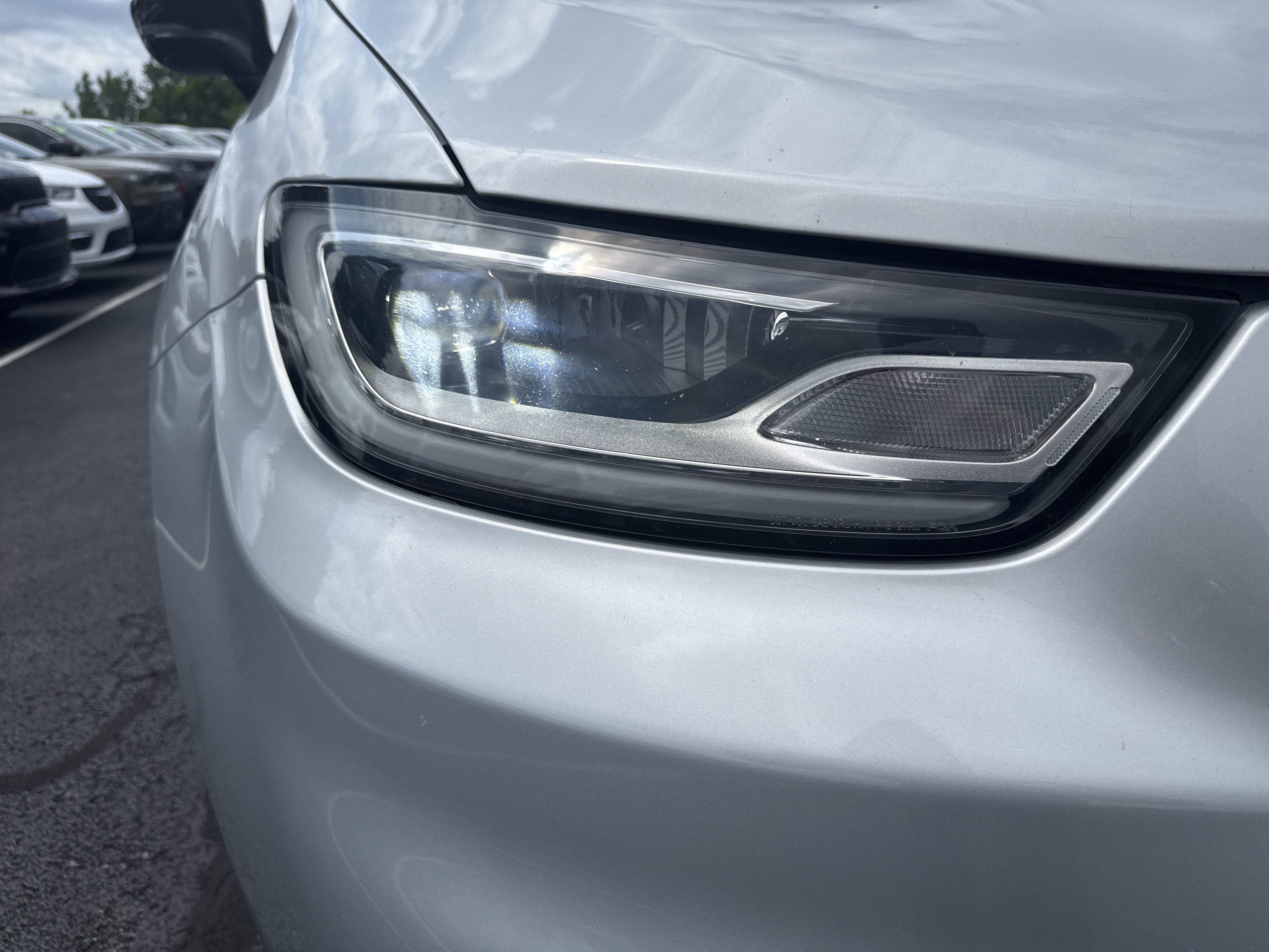 Used 2024 Chrysler Pacifica Touring-L FWD image 14