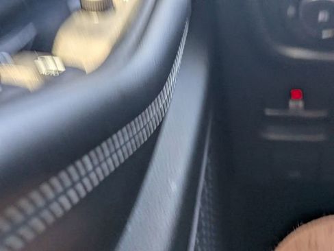 Used 2022 Jeep Grand Cherokee L Limited image 31