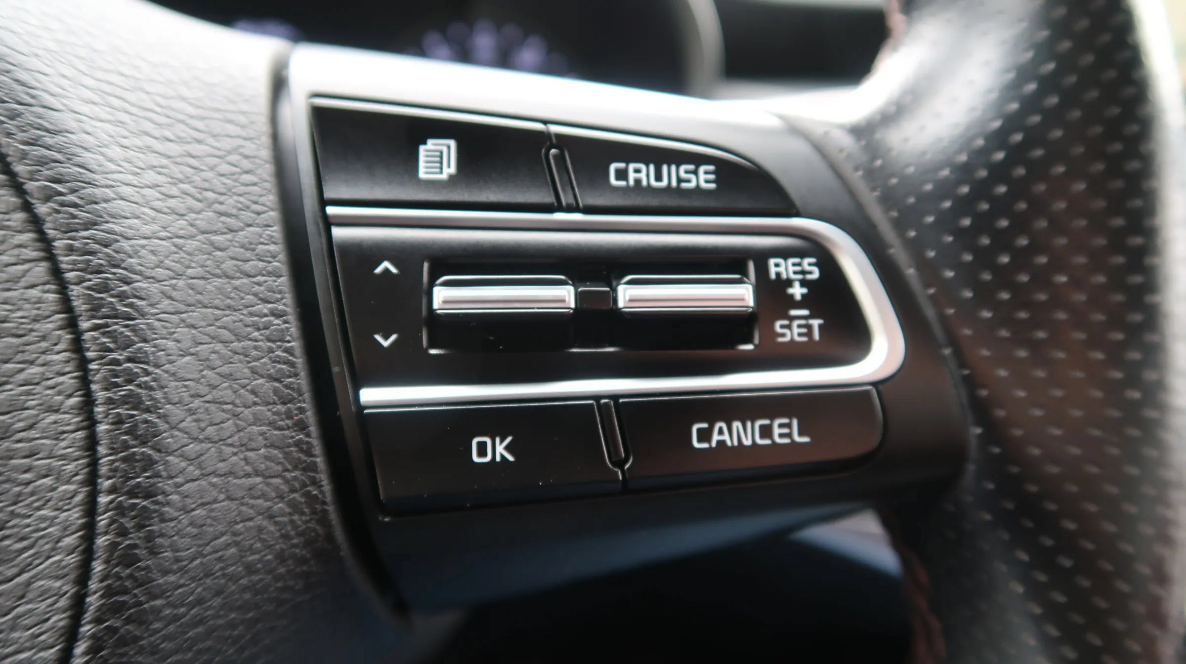Used 2020 Kia Stinger GT-Line w/ Sun & Sound Package RWD image 32