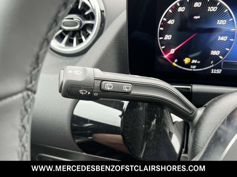 Used 2026 Mercedes-Benz GLA 250 4MATIC image 32