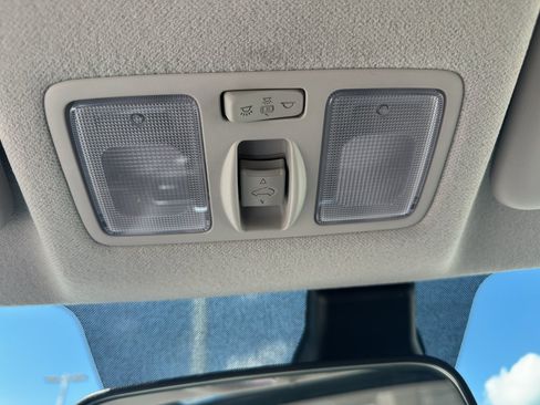 New 2026 Hyundai Venue SEL FWD image 25