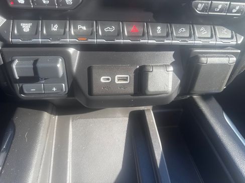 Used 2023 GMC Sierra 2500 Denali w/ Denali Ultimate Package image 38