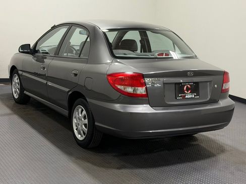 Used 2004 Kia Rio Sedan image 7