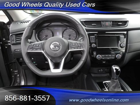 Used 2020 Nissan Rogue SV AWD/4WD image 15