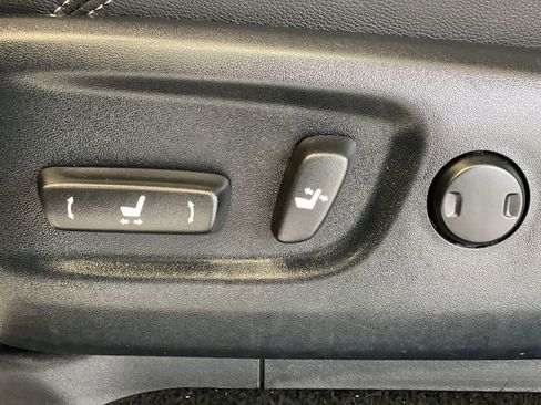 Used 2019 Toyota 4Runner SR5 Premium AWD/4WD image 15