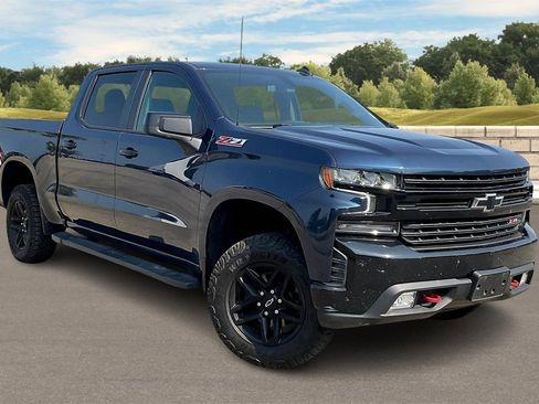 Used 2022 Chevrolet Silverado 1500 LT Trail Boss w/ Bed Protection Package image 2