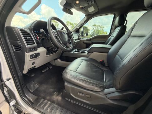 Used 2020 Ford F250 XLT w/ XLT Premium Package AWD/4WD image 11