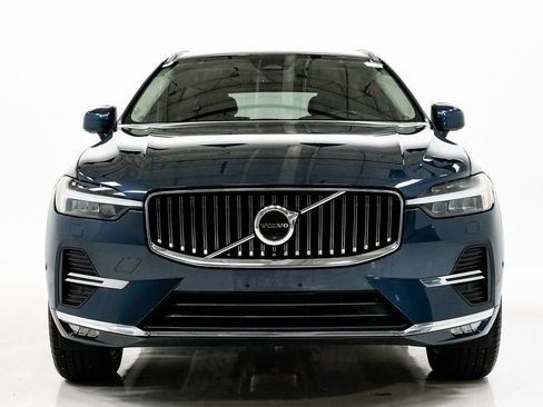 Used 2022 Volvo XC60 B5 Inscription w/ Advanced Package image 4