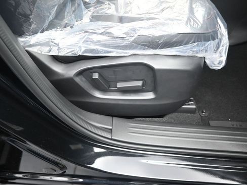 Used 2025 MAZDA CX-5 Carbon Edition image 18