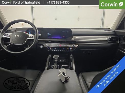 Used 2025 Kia Telluride S FWD image 13