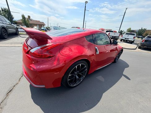 Used 2017 Nissan 370Z NISMO RWD image 3