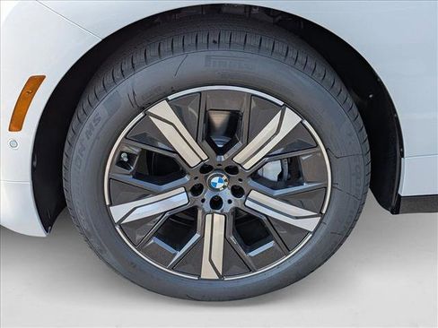 New 2026 BMW iX xDrive60 image 9