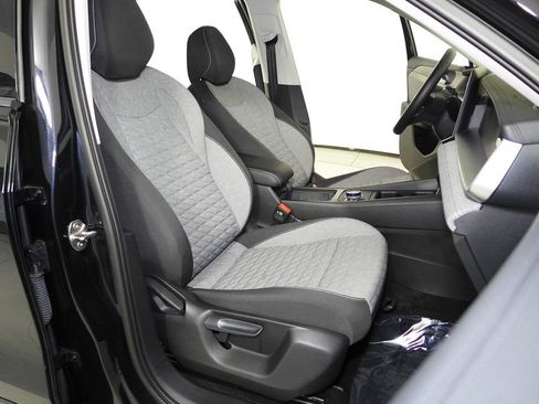 Used 2025 Volkswagen Tiguan S FWD image 18
