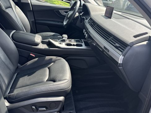 Used 2019 Audi Q7 2.0T Premium w/ Convenience Package AWD/4WD image 13