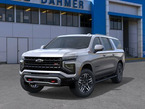 New 2026 Chevrolet Suburban Z71 w/ Comfort Package AWD/4WD image 6