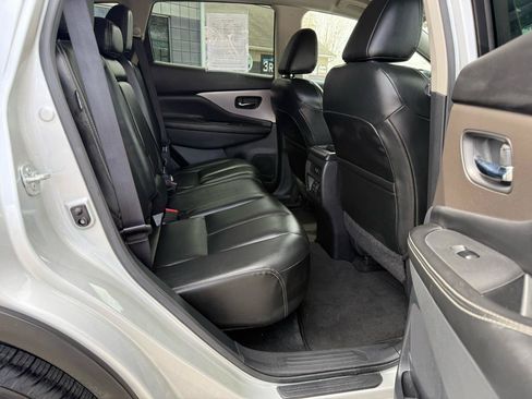 Used 2023 Nissan Murano SV AWD/4WD image 12