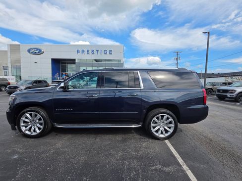 Used 2020 Chevrolet Suburban Premier AWD/4WD image 2